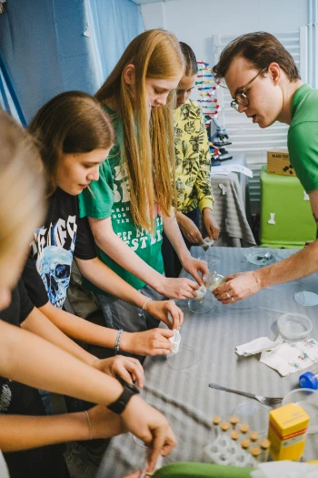 Занятия по медицине в чемодане сказок